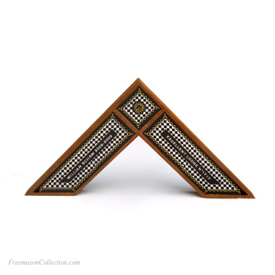 Square masonic acacia personalized 'Trestleboard' 